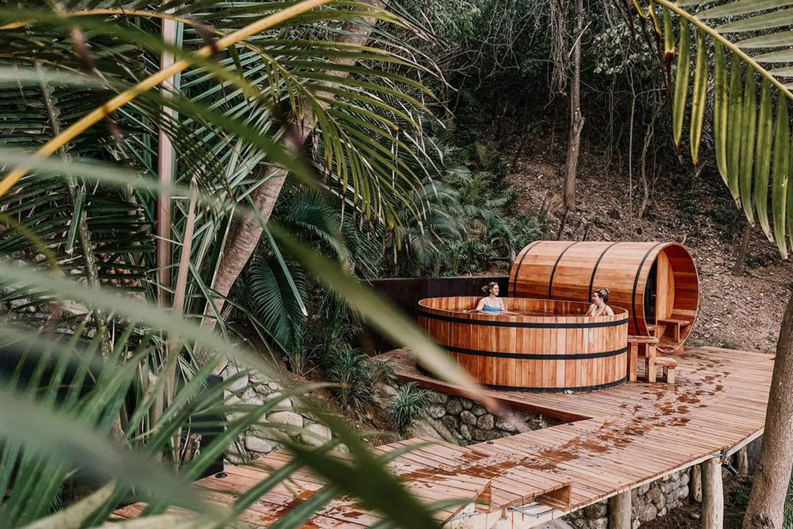 Xinalani now features a new beach front deck with an ofuro and a sauna