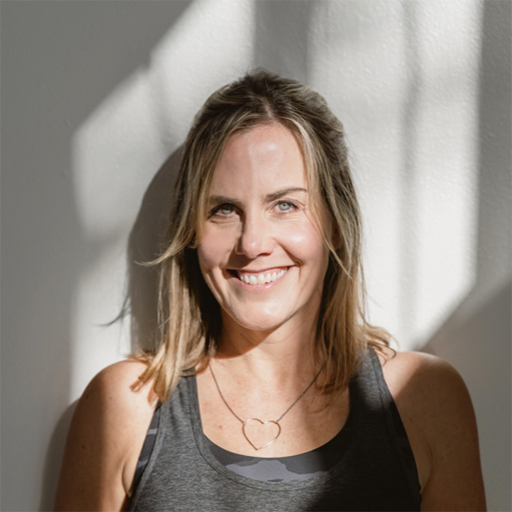 Jodi Arnold Photo as a group leader at Xinalani Retreat