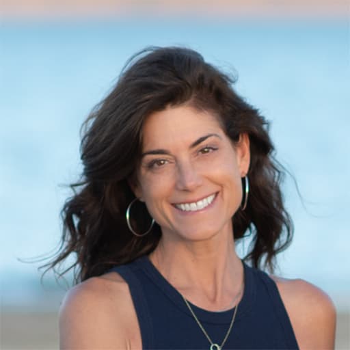 Gena Foreman Photo as a group leader at Xinalani Retreat