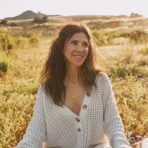 Nicole Walter Photo as a group leader at Xinalani Retreat