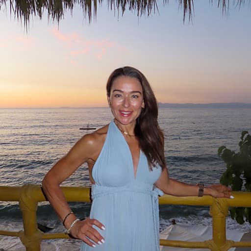 Michelle Fernandez Photo as a group leader at Xinalani Retreat