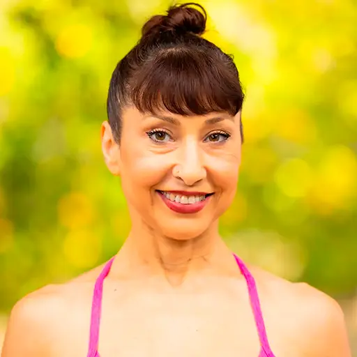 Ali Cramer Photo as a group leader at Xinalani Retreat