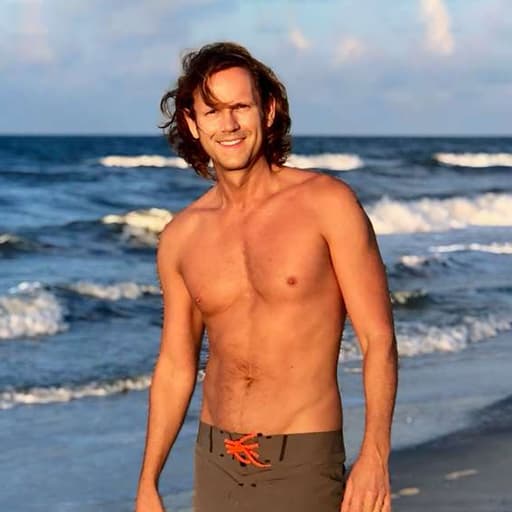 Rusty Wells Photo as a group leader at Xinalani Retreat