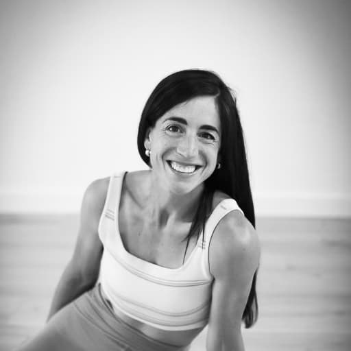 Tara Newbigging Photo as a group leader at Xinalani Retreat