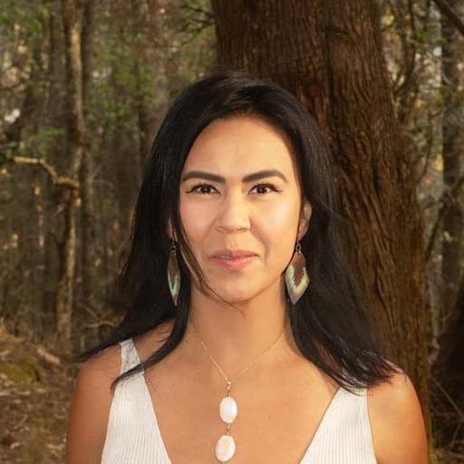 Alma Rodriguez Photo as a group leader at Xinalani Retreat