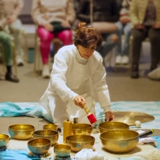 Miriam Nava Photo as a group leader at Xinalani Retreat