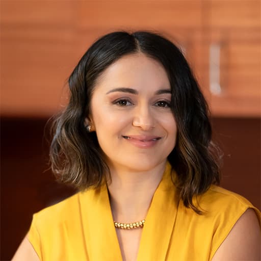 Mila Ioussifova Photo as a group leader at Xinalani Retreat