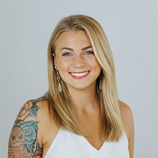 Rachel Smith Photo as a group leader at Xinalani Retreat